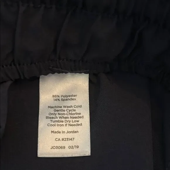 Talbots Athleisure Women's Pants with pockets. Medium - Picture 3 of 4